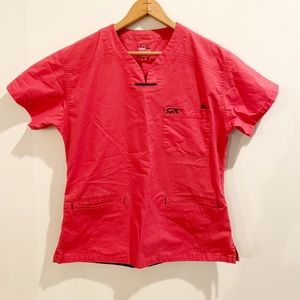 Iguana Med coral pink scrub top XS